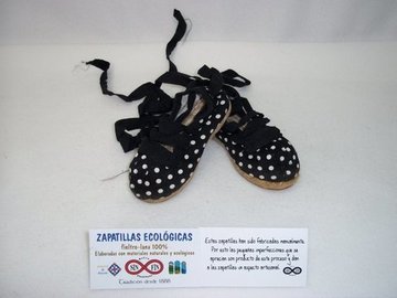 Modelo 20 - Negra con lunares Modelo 20 - Negra con lunares